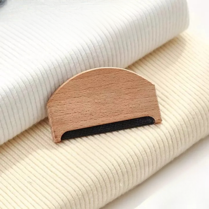 Peigne Anti-Bouloche en Bois Naturel