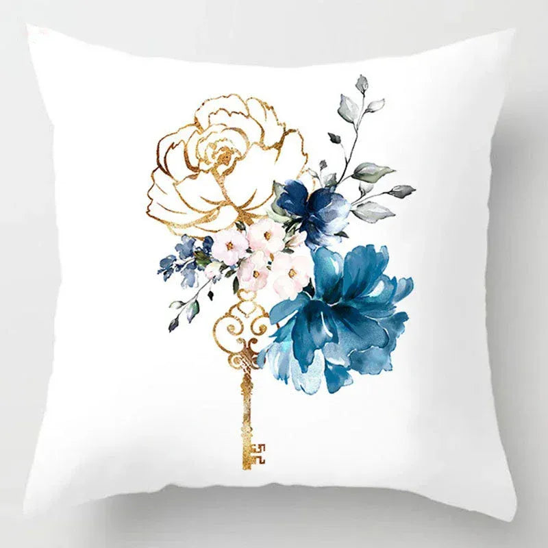 Housse de Coussin Motif Clé Ancienne Dorée et Fleurs